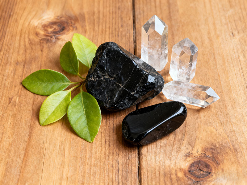 Black Obsidian Physical Benefits: Digestion, Pain Relief & More